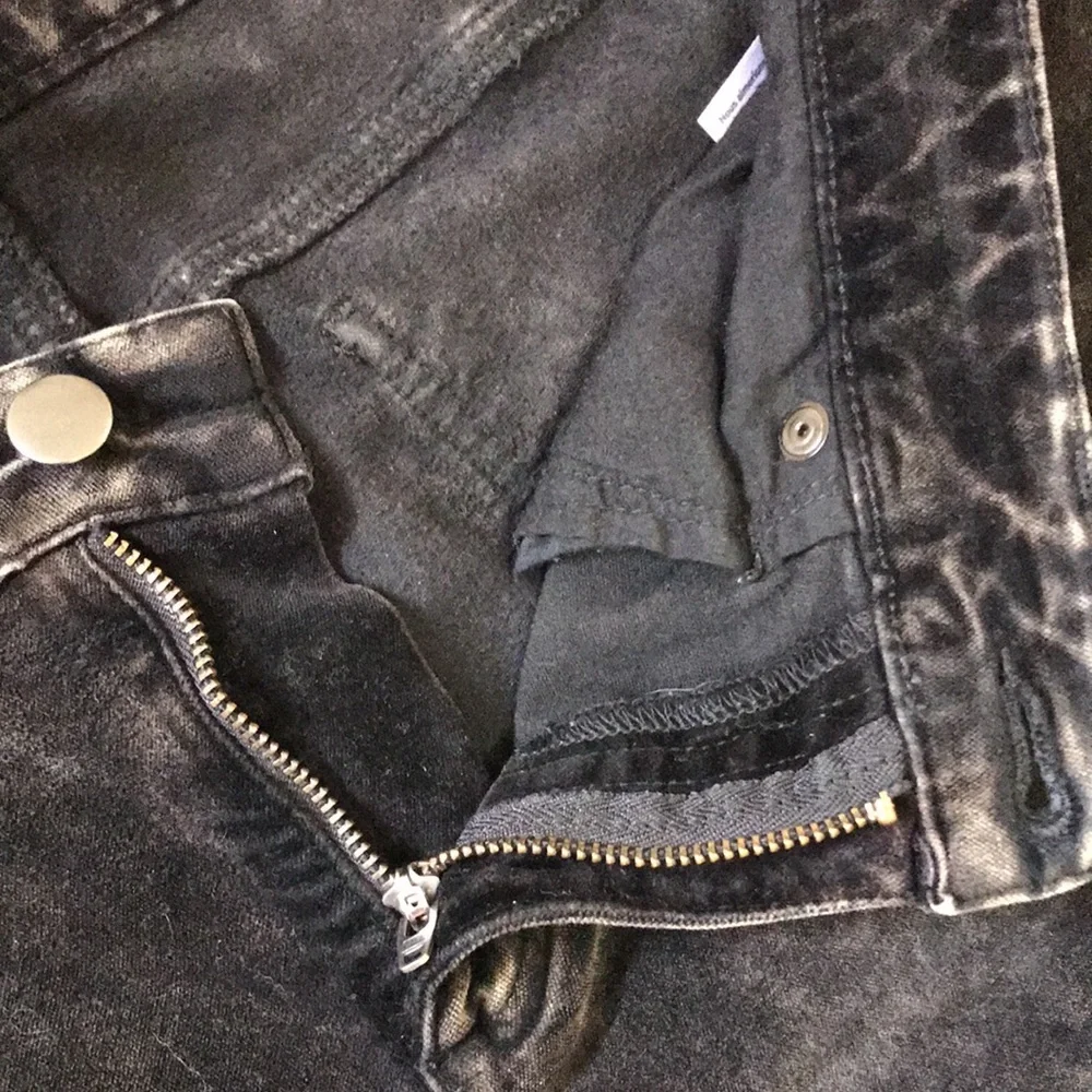 Eileen Fisher Acid Washed Velveteen Skinny Jeans - Picture 14 of 16